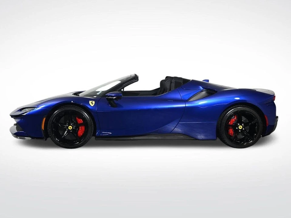 2025 Ferrari SF90 Spider - Image 7 of 29