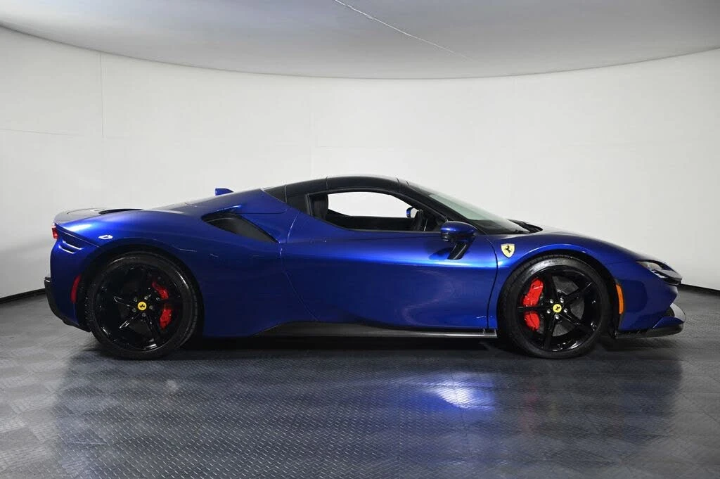 2025 Ferrari SF90 Spider - Image 10 of 29