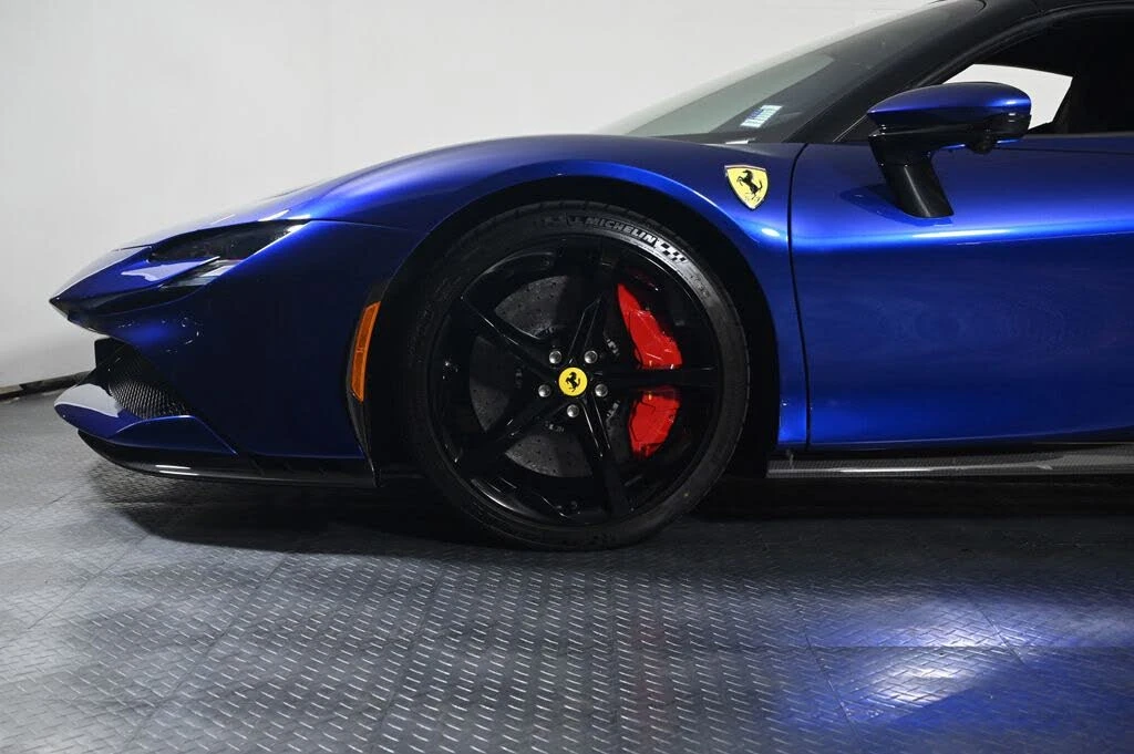 2025 Ferrari SF90 Spider - Image 28 of 29