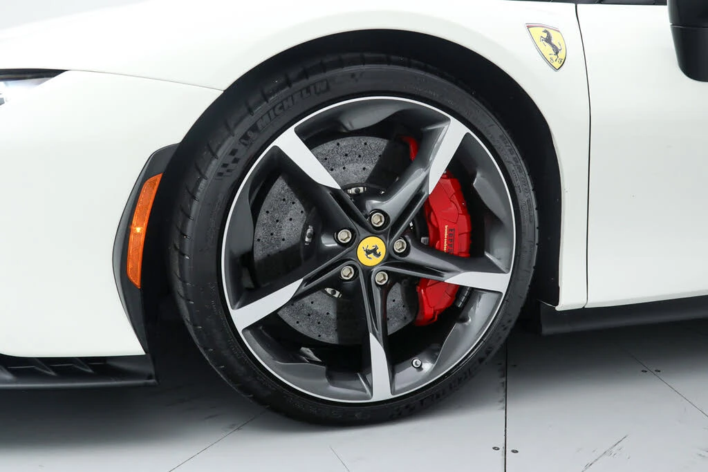 2025 Ferrari SF90 Spider - Image 16 of 31
