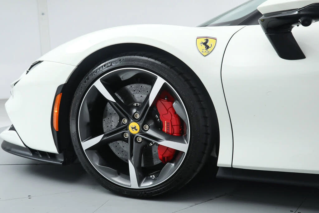2025 Ferrari SF90 Spider - Image 17 of 31