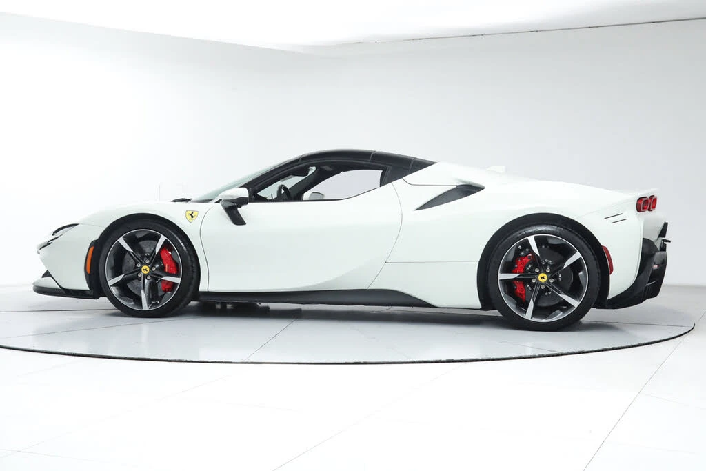 2025 Ferrari SF90 Spider - Image 7 of 31