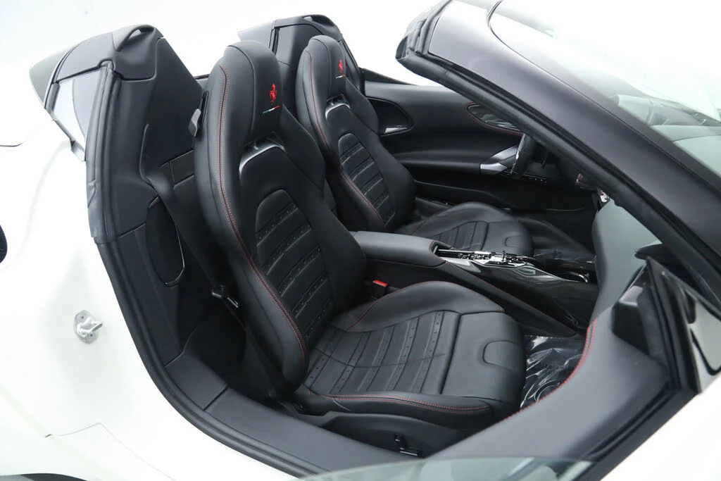 2025 Ferrari SF90 Spider - Image 24 of 31