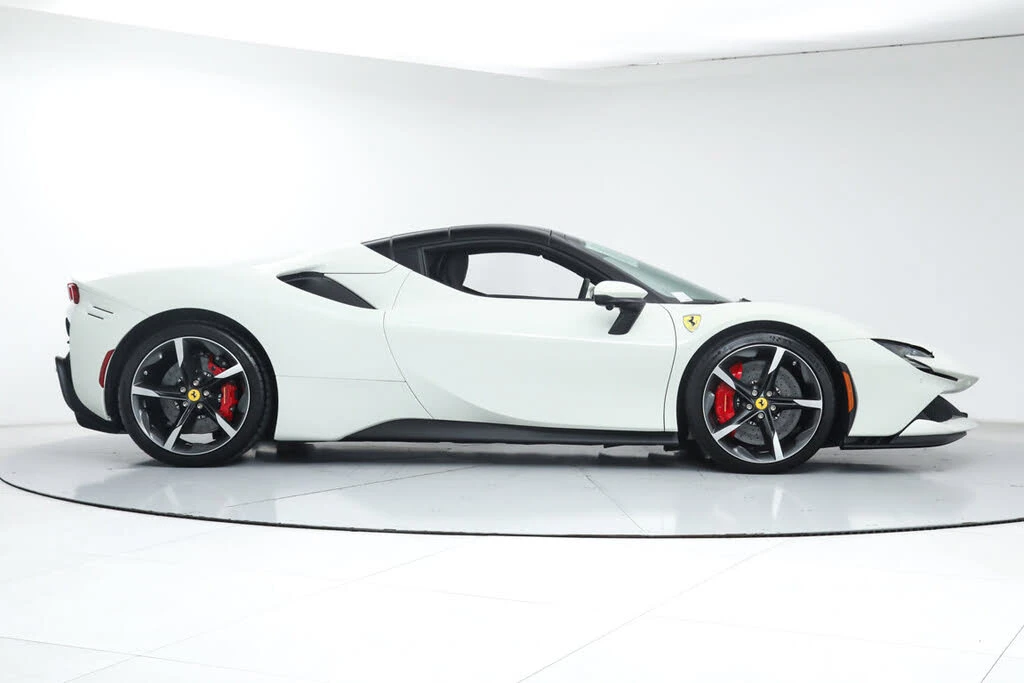 2025 Ferrari SF90 Spider - Image 11 of 31