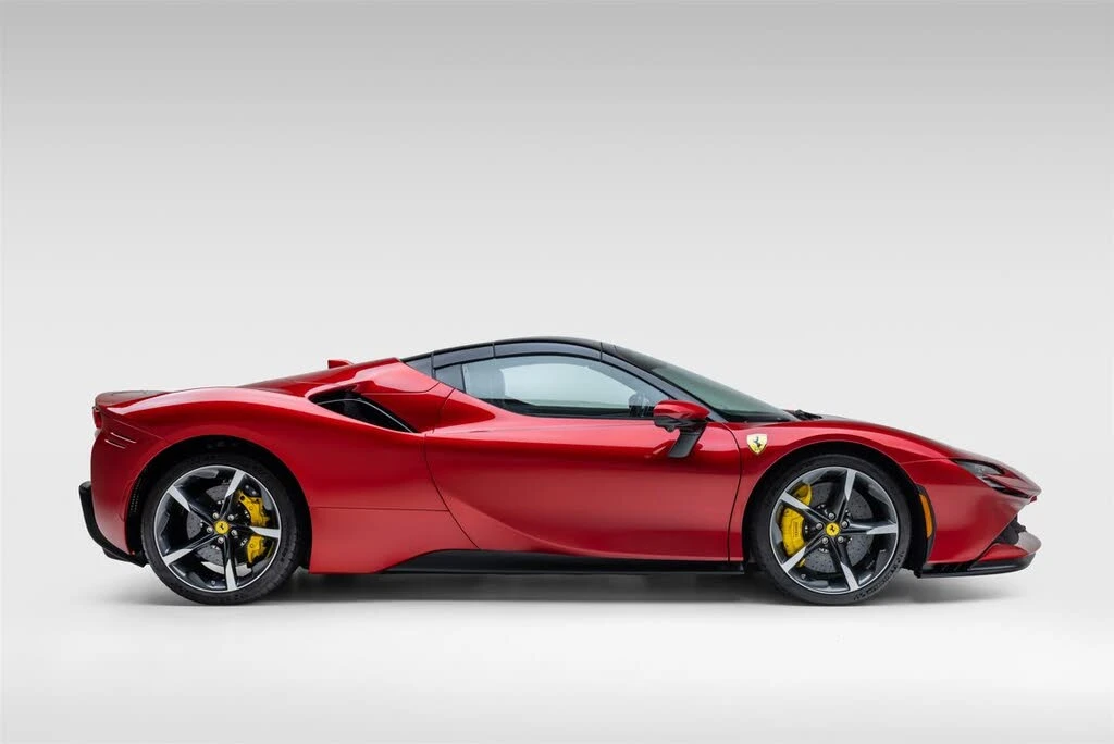 2025 Ferrari SF90 Spider - Image 12 of 31