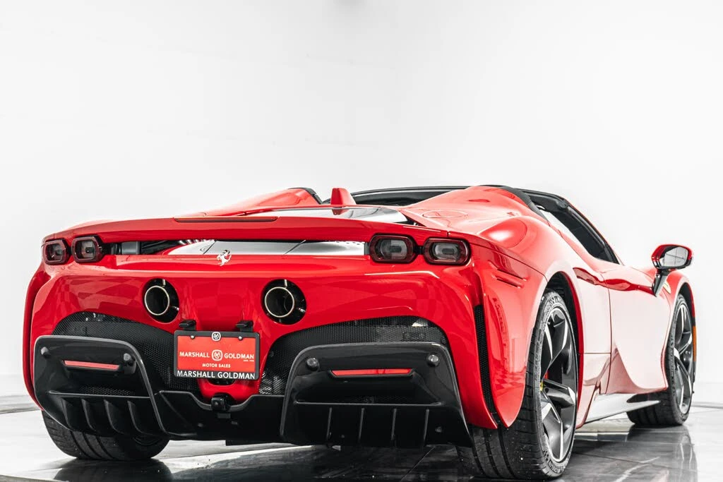 2025 Ferrari SF90 Spider - Image 9 of 31