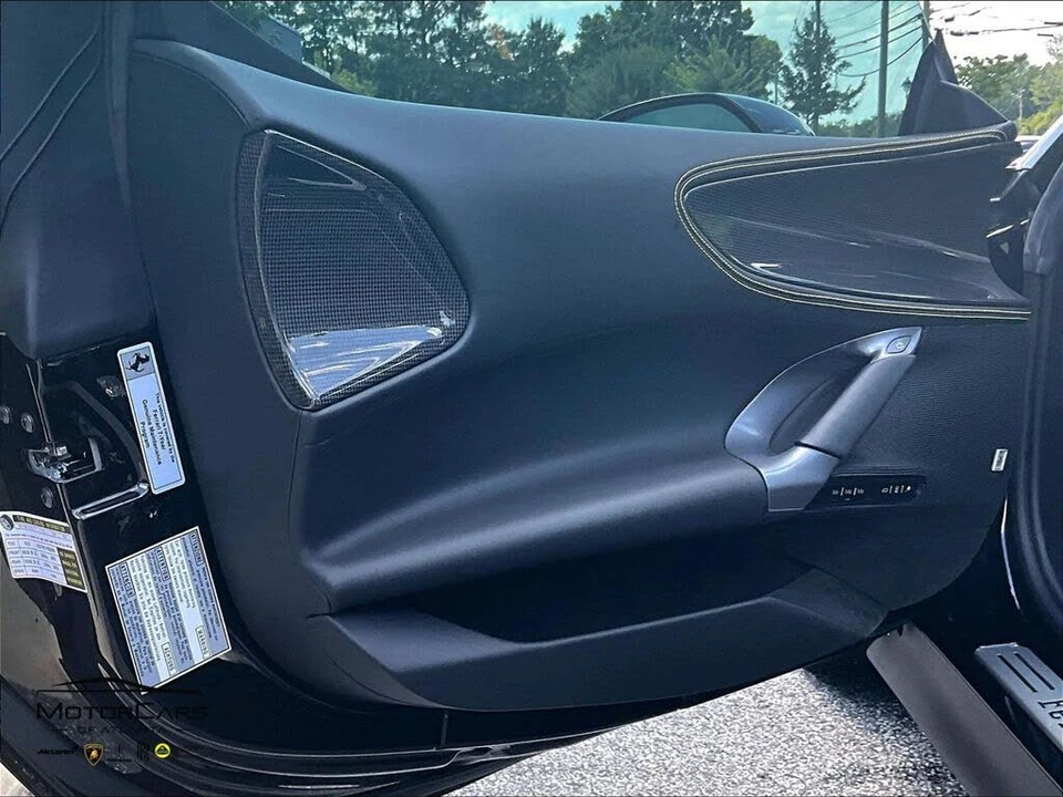 2025 Ferrari SF90 Spider - Image 20 of 28
