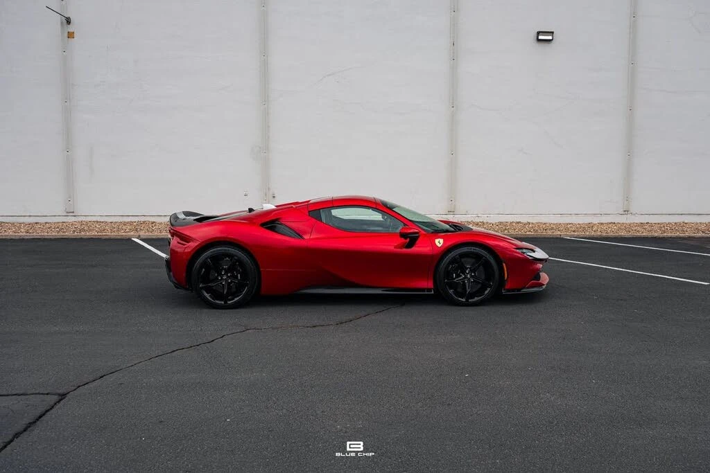 2025 Ferrari SF90 Spider - Image 17 of 31