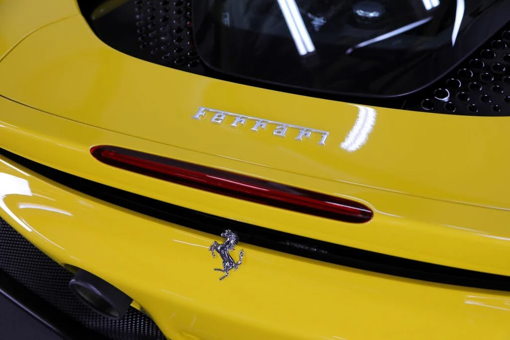 2025 Ferrari SF90 Spider - Image 25 of 31