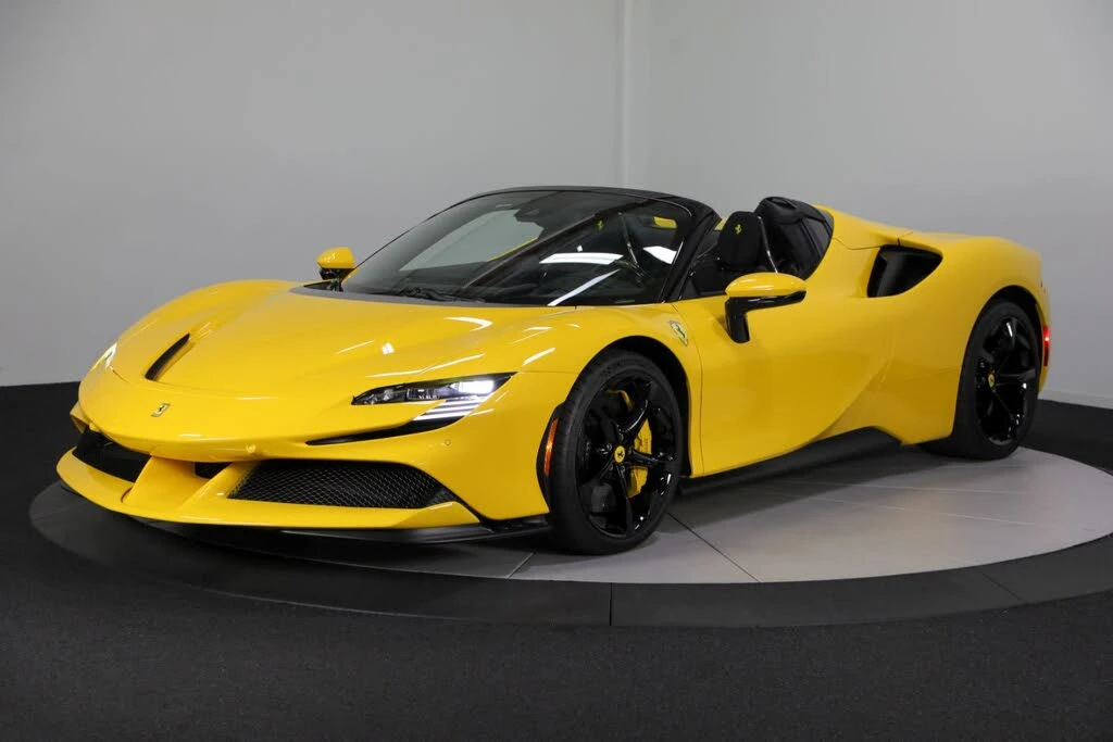 2025 Ferrari SF90 Spider - Image 5 of 31