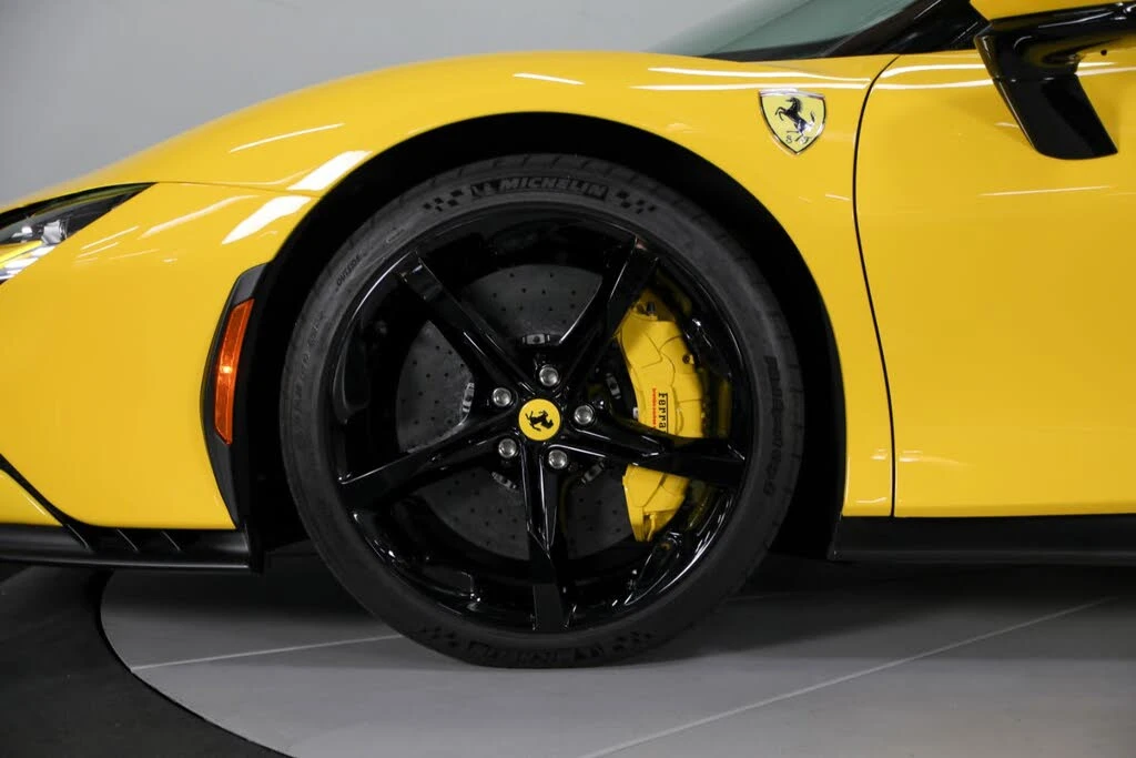 2025 Ferrari SF90 Spider - Image 18 of 31