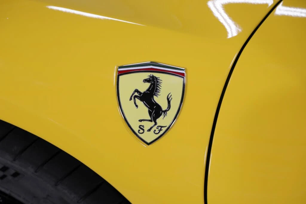 2025 Ferrari SF90 Spider - Image 20 of 31