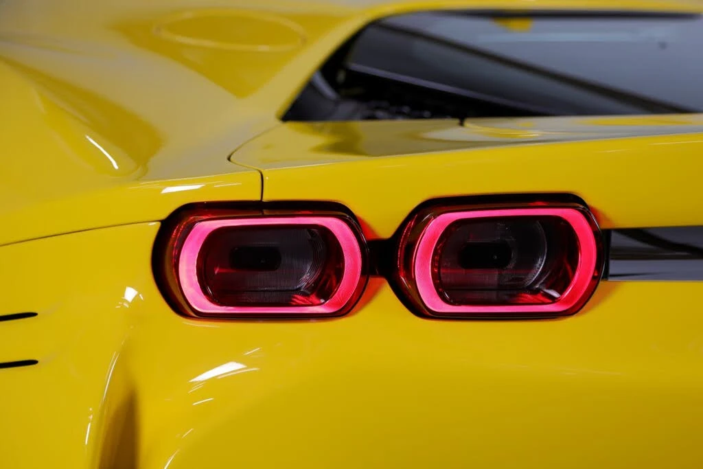 2025 Ferrari SF90 Spider - Image 24 of 31