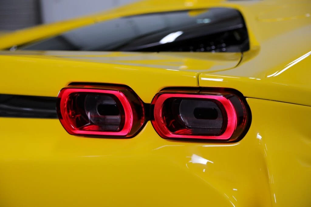 2025 Ferrari SF90 Spider - Image 27 of 31