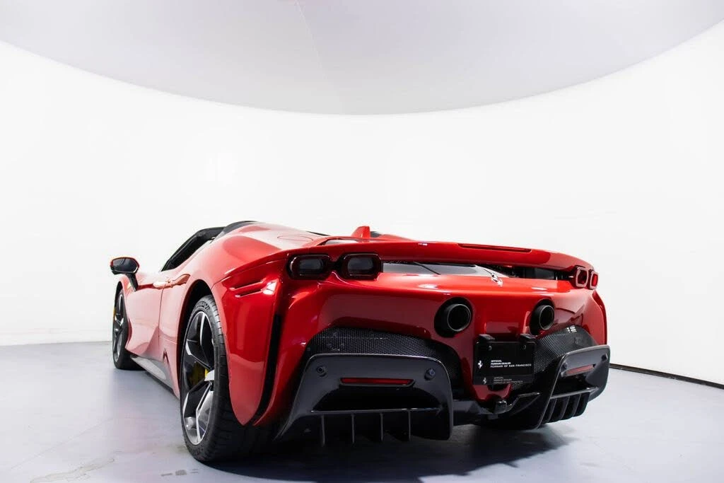 2025 Ferrari SF90 Spider - Image 26 of 31