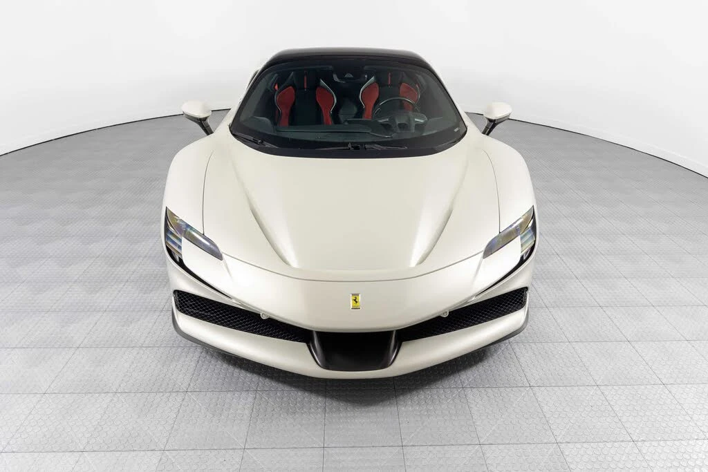 2025 Ferrari SF90 Spider - Image 24 of 31