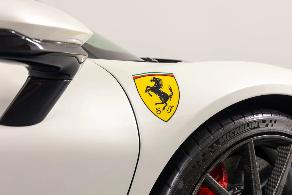 2025 Ferrari SF90 Spider - Image 28 of 31