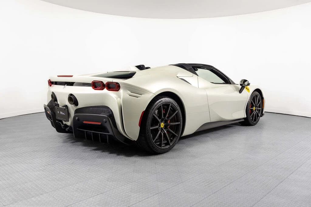 2025 Ferrari SF90 Spider - Image 10 of 31