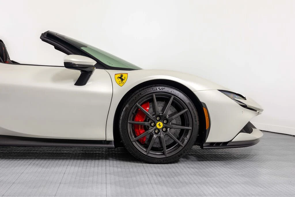 2025 Ferrari SF90 Spider - Image 16 of 31