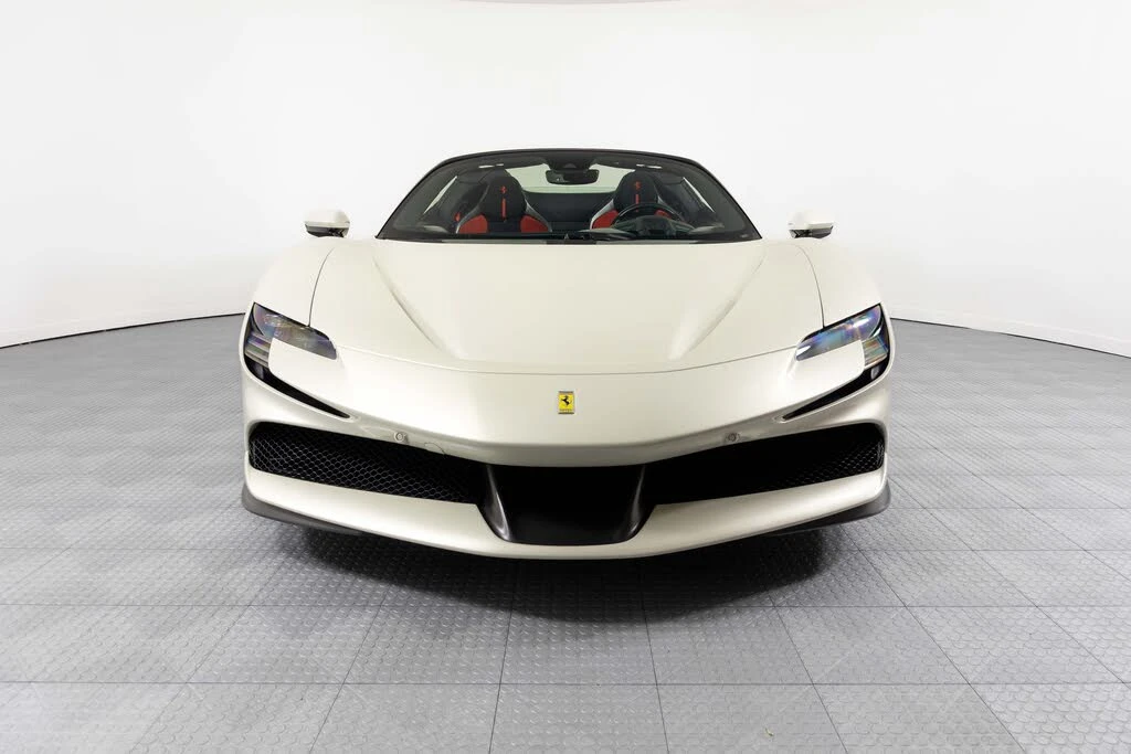 2025 Ferrari SF90 Spider - Image 19 of 31