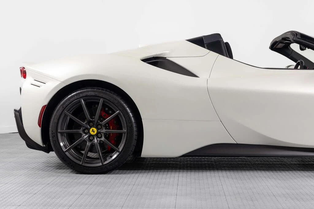 2025 Ferrari SF90 Spider - Image 17 of 31