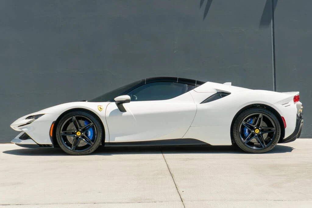 2025 Ferrari SF90 Spider - Image 2 of 31