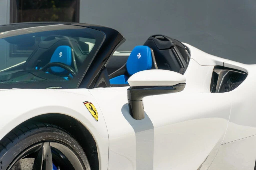2025 Ferrari SF90 Spider - Image 31 of 31