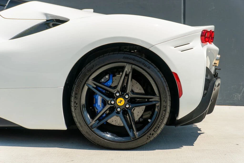 2025 Ferrari SF90 Spider - Image 22 of 31