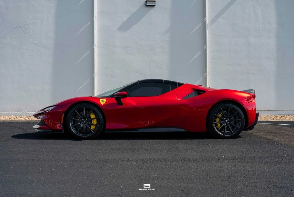 2025 Ferrari SF90 Spider - Image 4 of 31