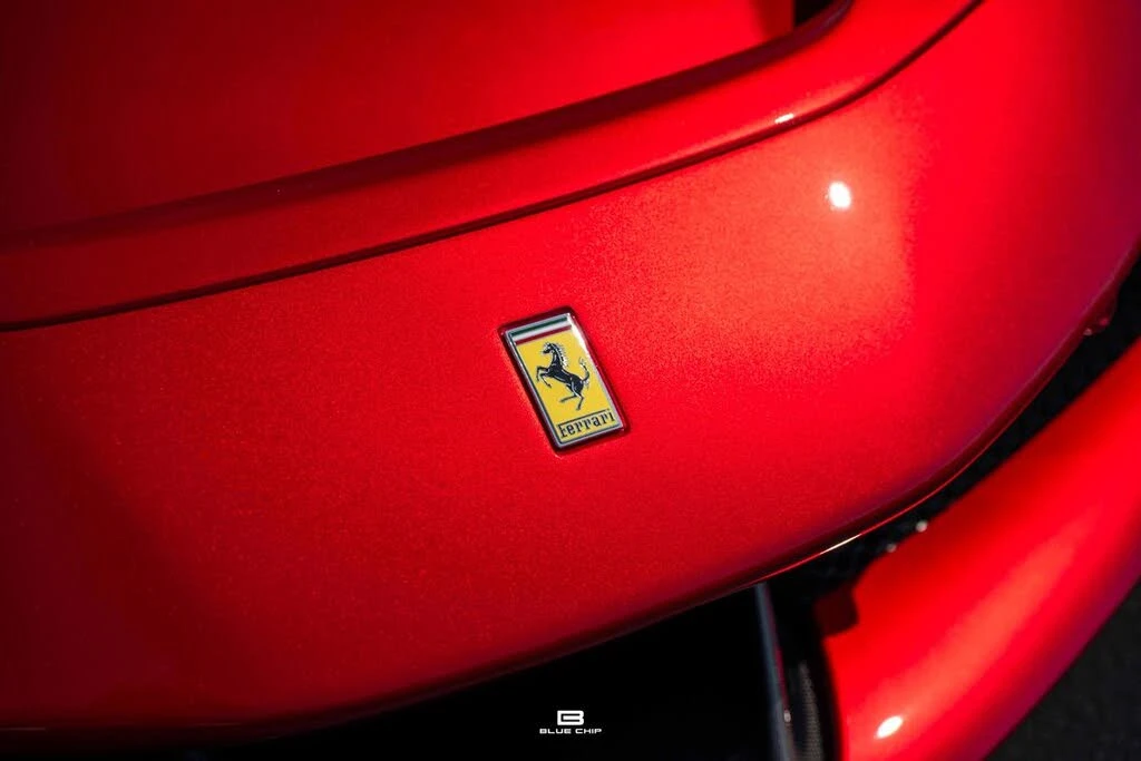 2025 Ferrari SF90 Spider - Image 19 of 31