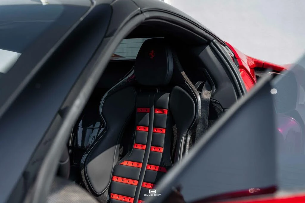 2025 Ferrari SF90 Spider - Image 30 of 31