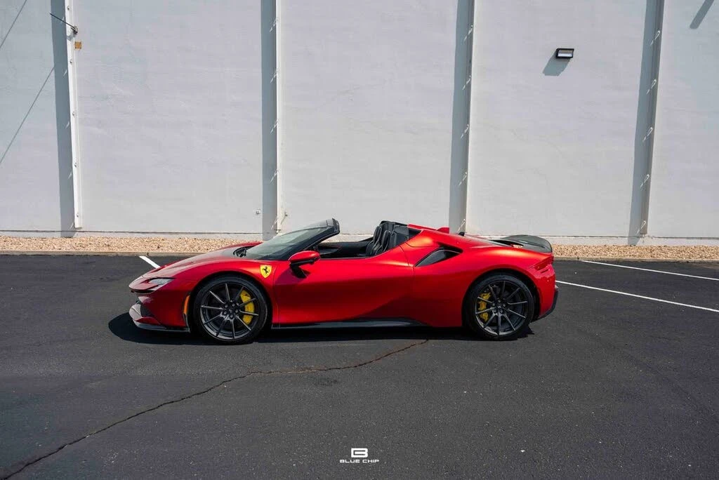 2025 Ferrari SF90 Spider - Image 9 of 31