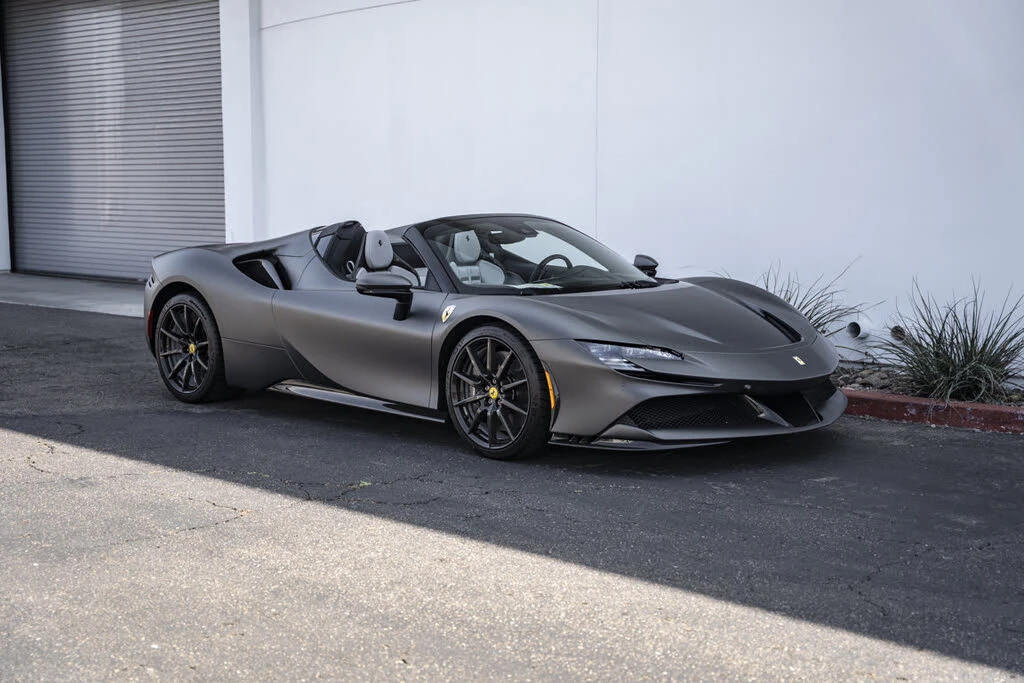 2025 Ferrari SF90 Spider - Image 5 of 31