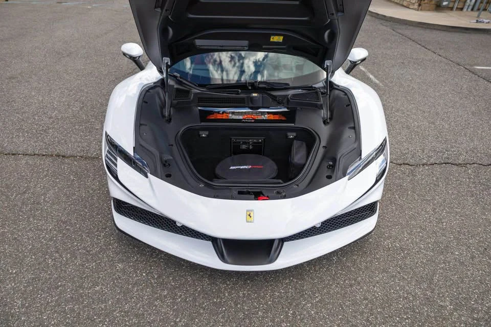2025 Ferrari SF90 Spider - Image 15 of 15