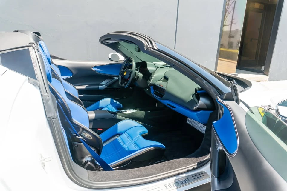 2025 Ferrari SF90 Spider - Image 14 of 20
