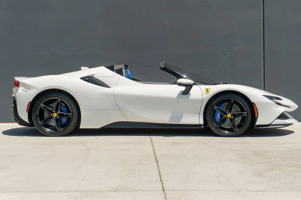 2025 Ferrari SF90 Spider - Image 6 of 20