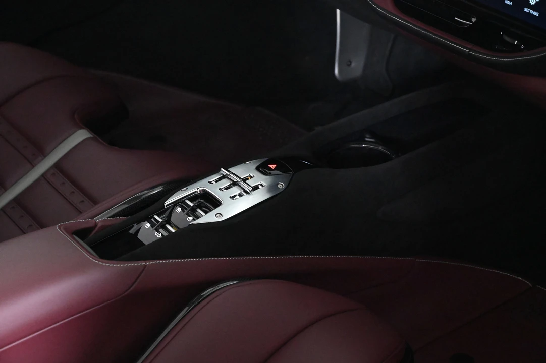 2025 Ferrari SF90 Spider - Image 20 of 31
