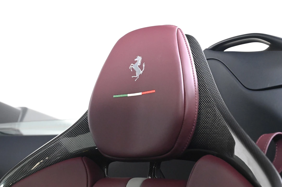 2025 Ferrari SF90 Spider - Image 19 of 31
