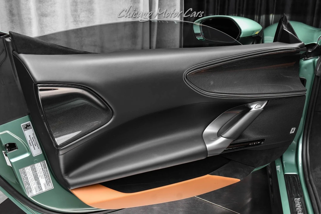 2025 Ferrari SF90 Spider - Image 29 of 31