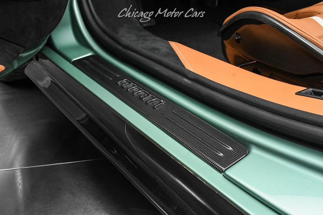 2025 Ferrari SF90 Spider - Image 28 of 31