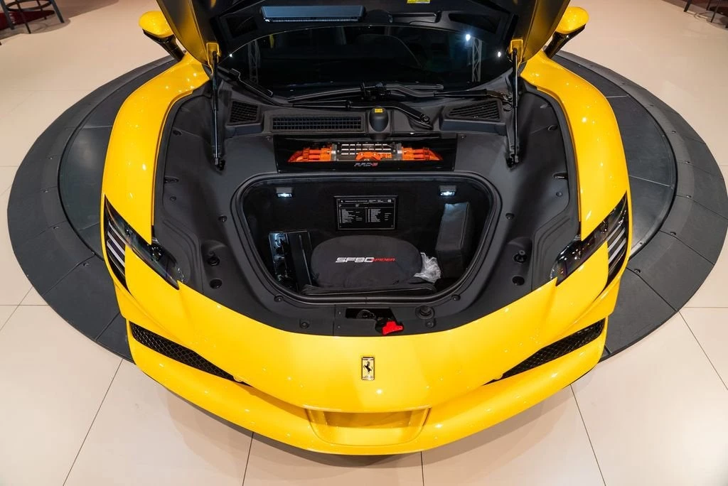 2025 Ferrari SF90 Spider - Image 20 of 31