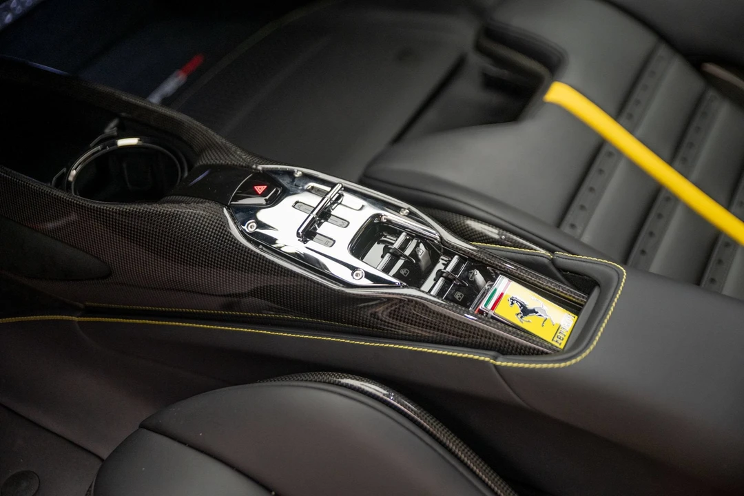 2025 Ferrari SF90 Spider - Image 30 of 31