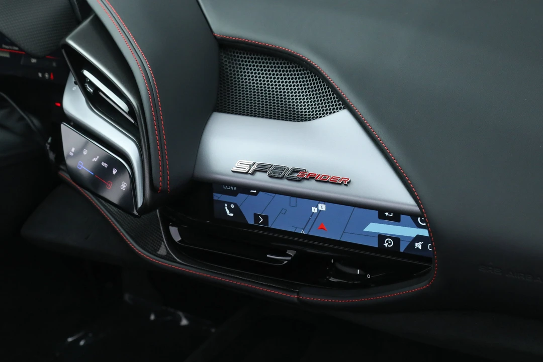 2025 Ferrari SF90 Spider - Image 27 of 31