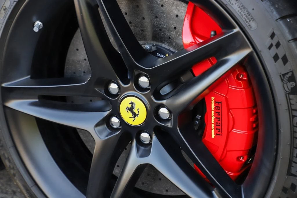 2025 Ferrari SF90 Spider - Image 30 of 31