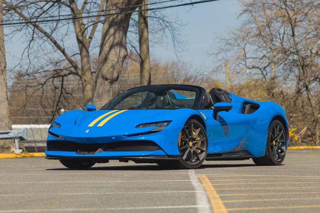 2025 Ferrari SF90 Spider - Image 7 of 31