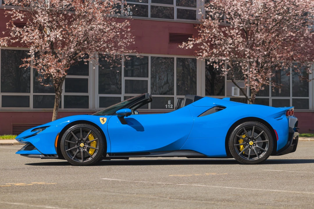 2025 Ferrari SF90 Spider - Image 10 of 31