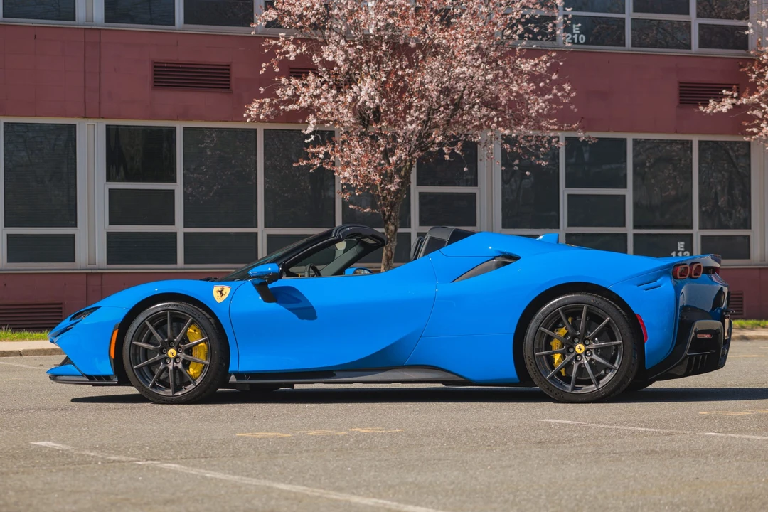 2025 Ferrari SF90 Spider - Image 12 of 31
