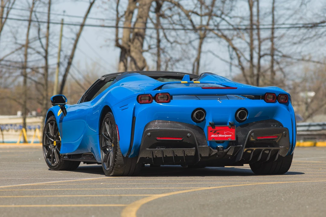 2025 Ferrari SF90 Spider - Image 17 of 31