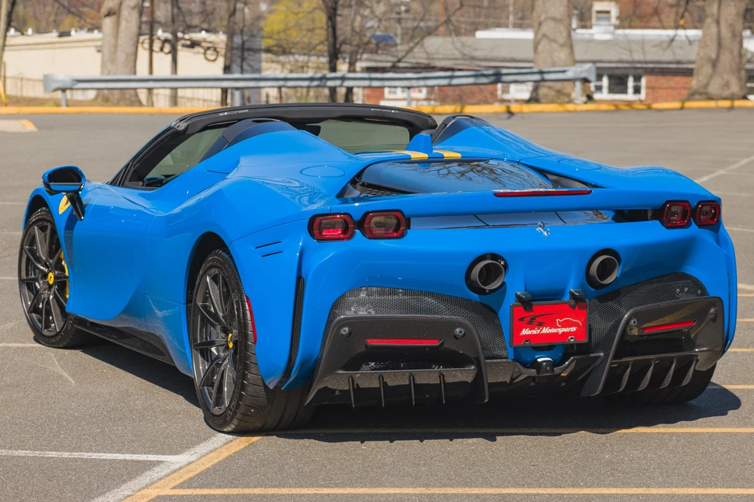 2025 Ferrari SF90 Spider - Image 18 of 31