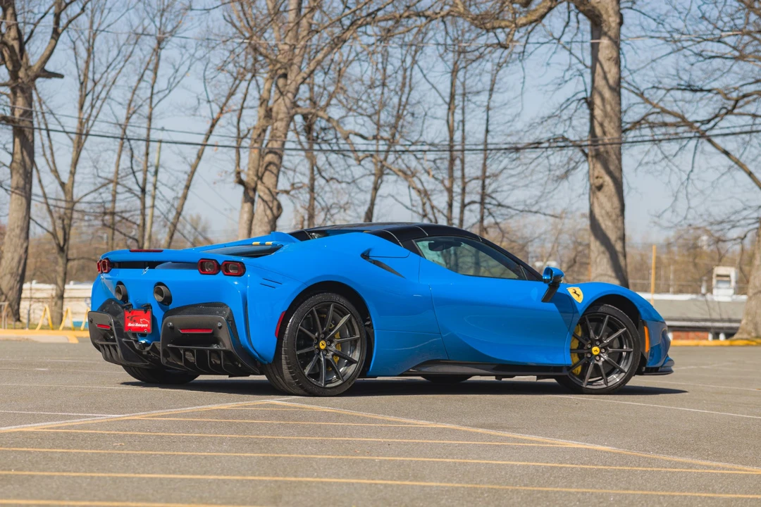 2025 Ferrari SF90 Spider - Image 27 of 31